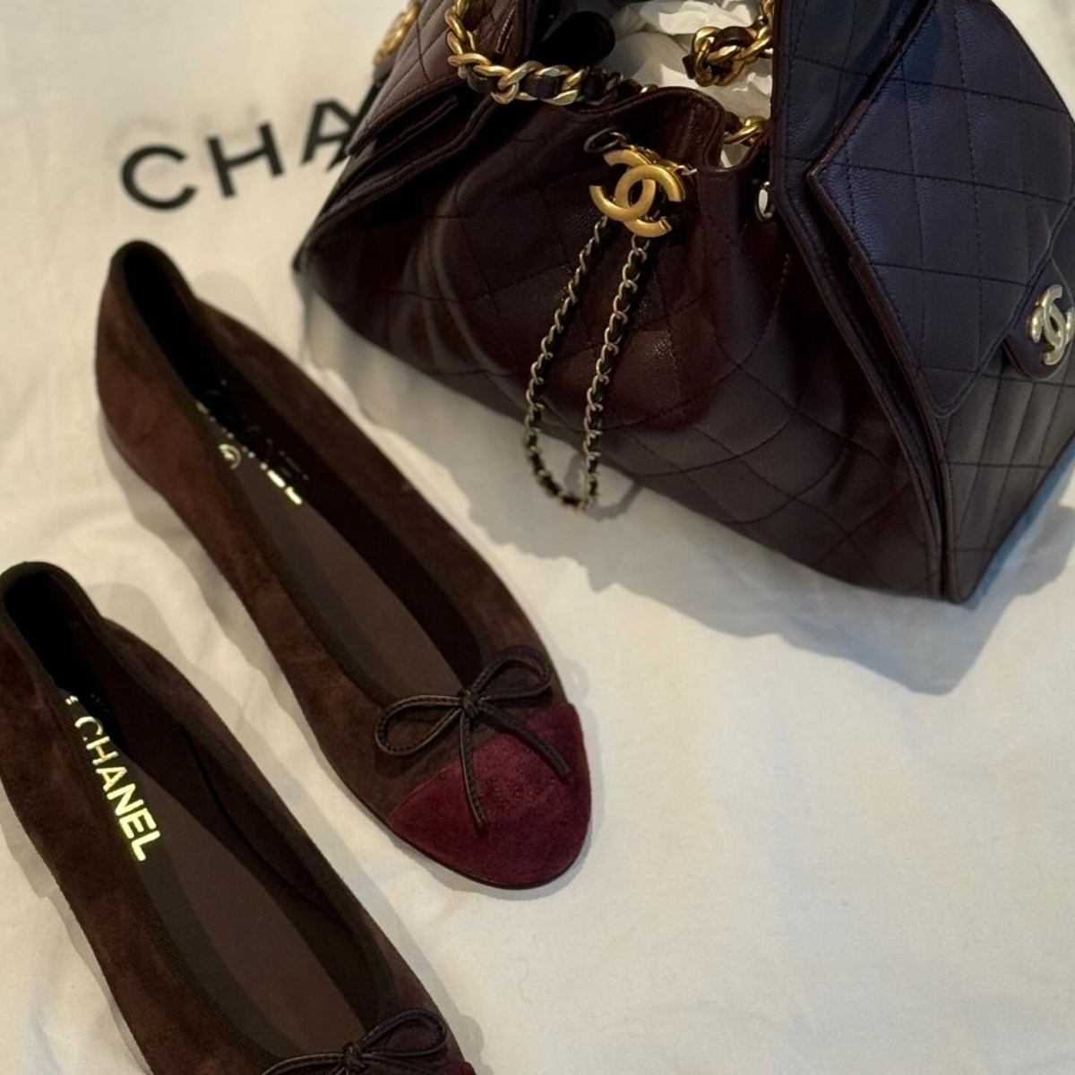 CHANEL 25 BORDEAUX KAVIAR & BALLERINA FLATS SET