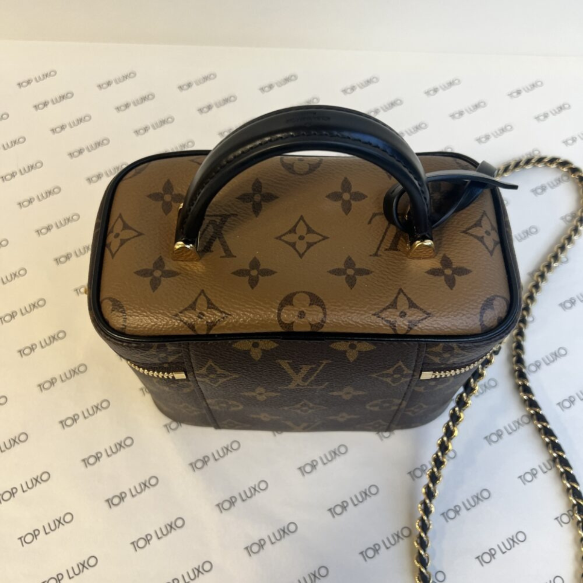 LOUIS VUITTON VANITY PM & FRAME SANDALEN SET