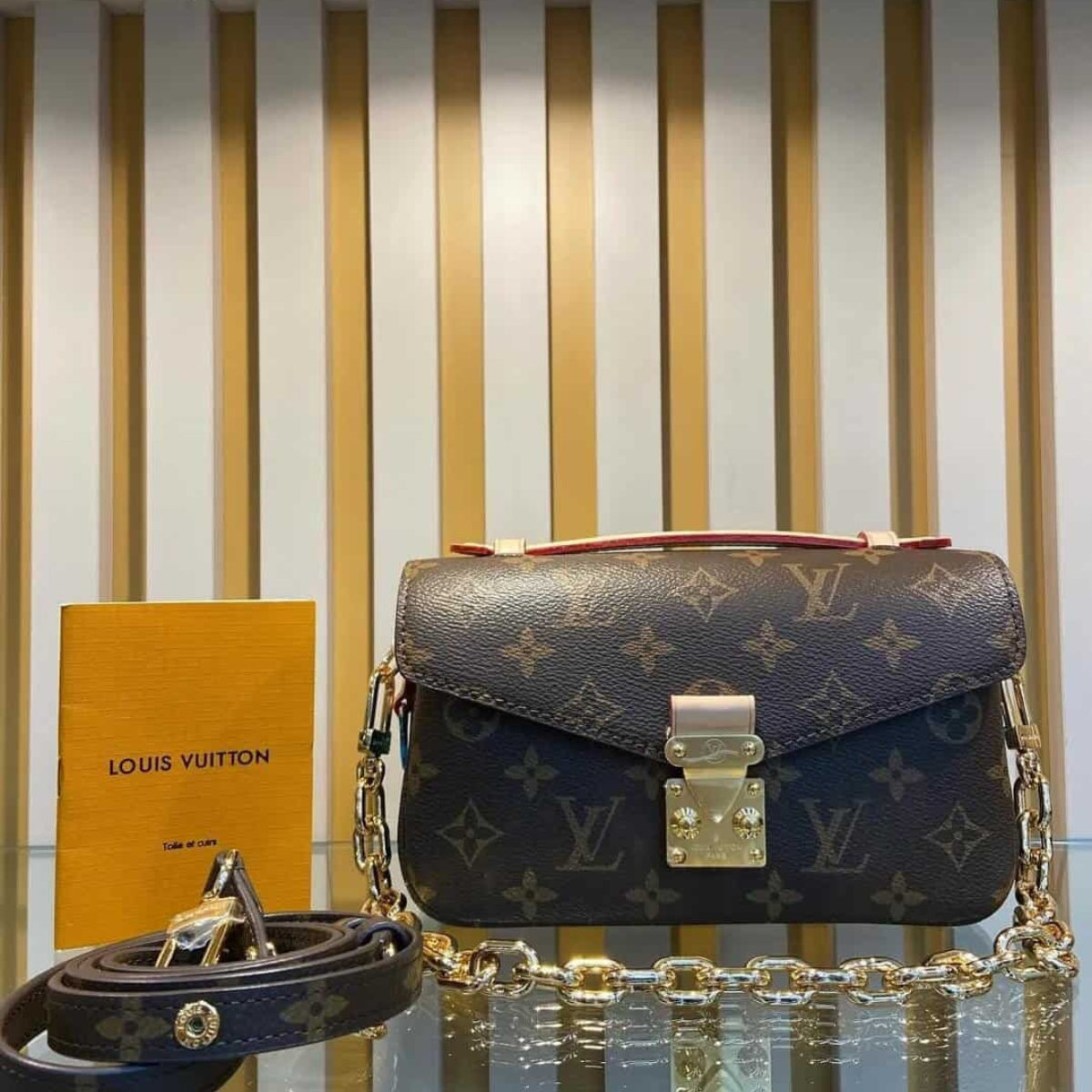 LOUIS VUITTON – POCHETTE MÉTIS EAST WEST TASCHE