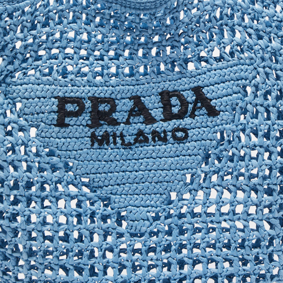 PRADA SHOPPER TASCHE AUS BAST MIT GEWEBTEM LOGO – BLAU