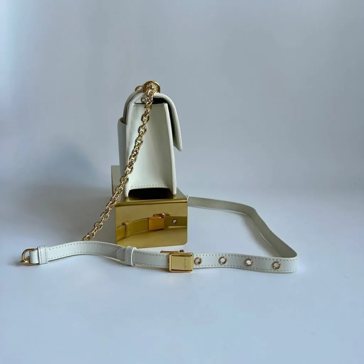 DIOR 30 MONTAIGNE OST-WEST-TASCHE MIT KETTE