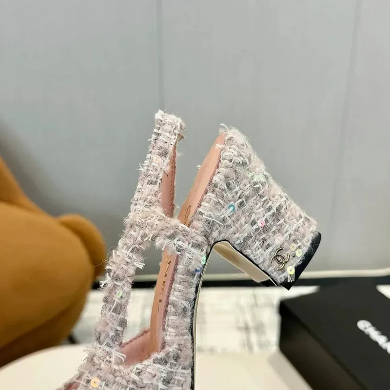 CHANEL SLINGBACK TWEED ROSA/WEISS MIT SCHWARZER KAPPE