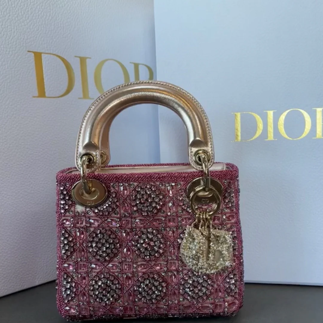 LADY DIOR MINIPERLEN