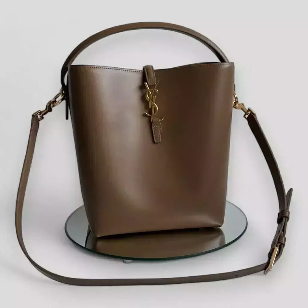 YVES SAINT LAURENT – TASCHE LE 37 AUS GLÄNZENDEM LEDER
