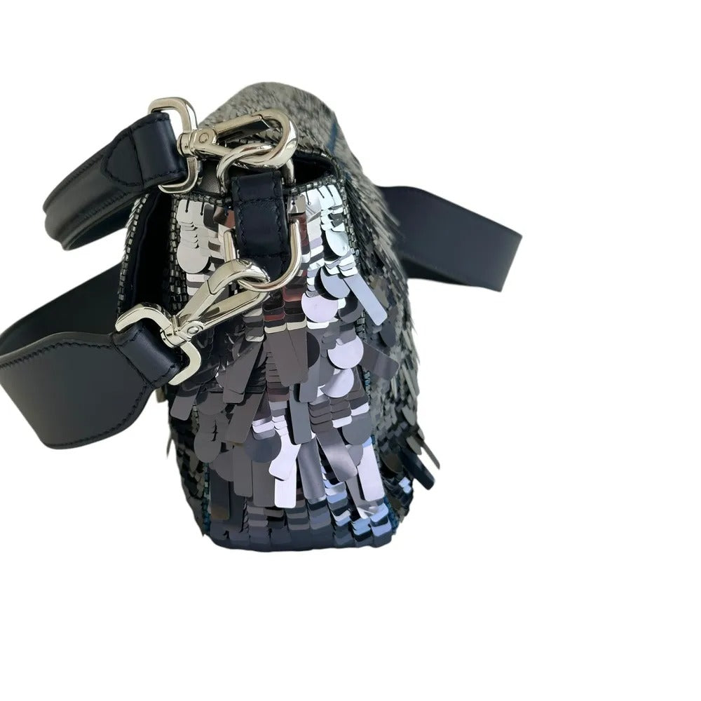 FENDI BAGUETTETASCHE AUS BLAUEN PAILLETTEN UND LEDER