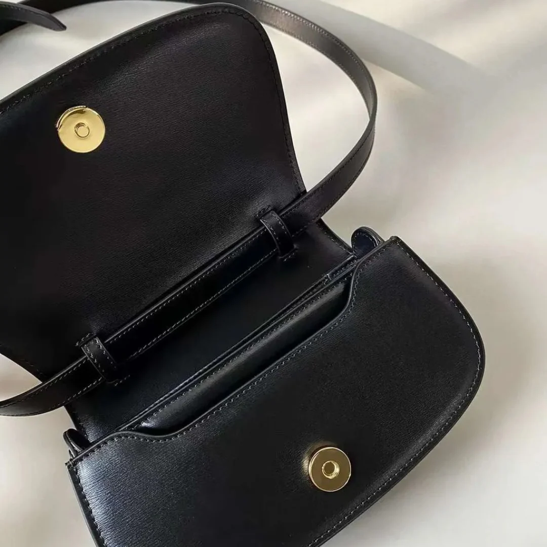 DIOR 30 MONTAIGNE AVENUE TASCHE MIT MITTLEREM GRIFF