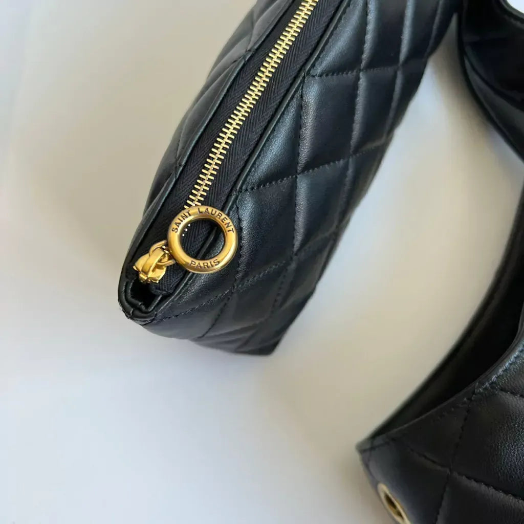 ICARE AUS GESTEPPTEM LAMMFELL