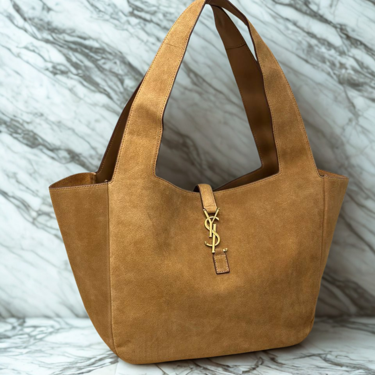 LE 5 7 BEA IN WILDLEDER VON YVES SAINT LAURENT