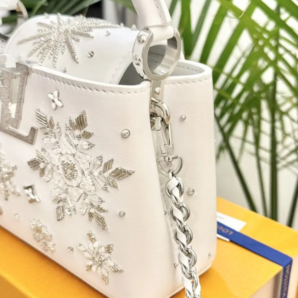 LOUIS VUITTON CAPUCINES MINI-TASCHE