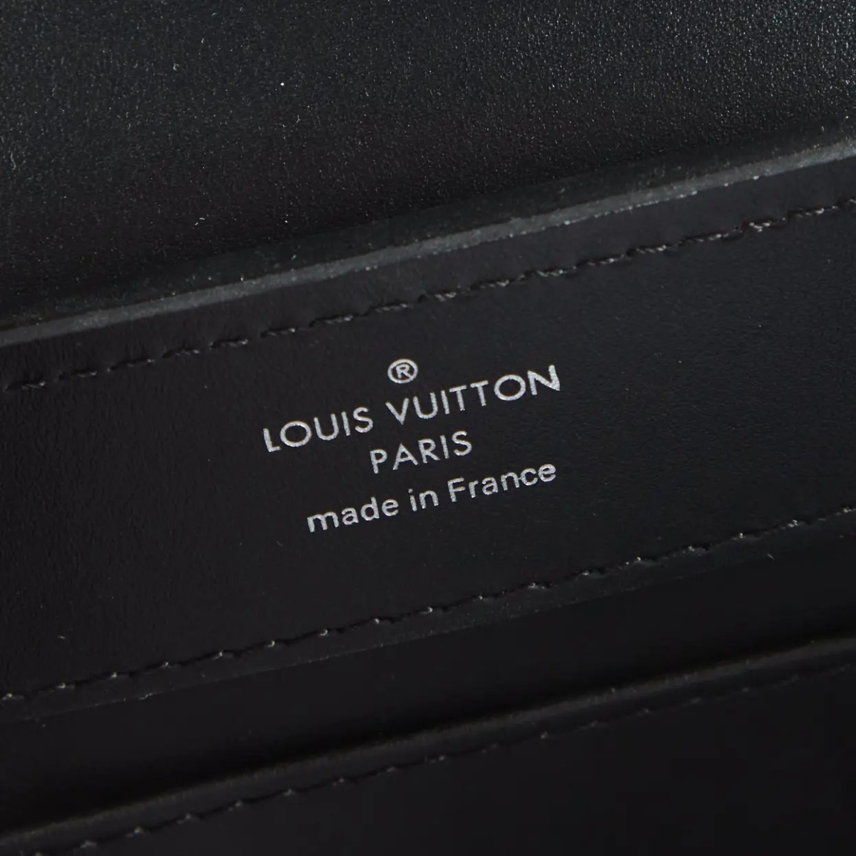LOUIS VUITTON CAPUCINES MINI-TASCHE