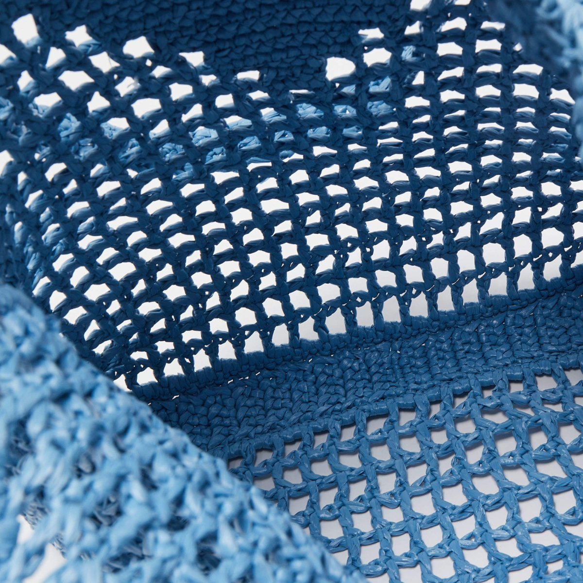 PRADA SHOPPER TASCHE AUS BAST MIT GEWEBTEM LOGO – BLAU