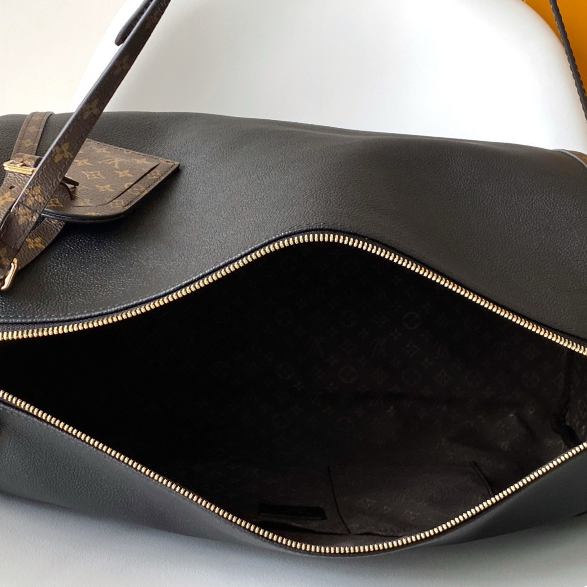 LOUIS VUITTON EXPRESS PM TASCHE