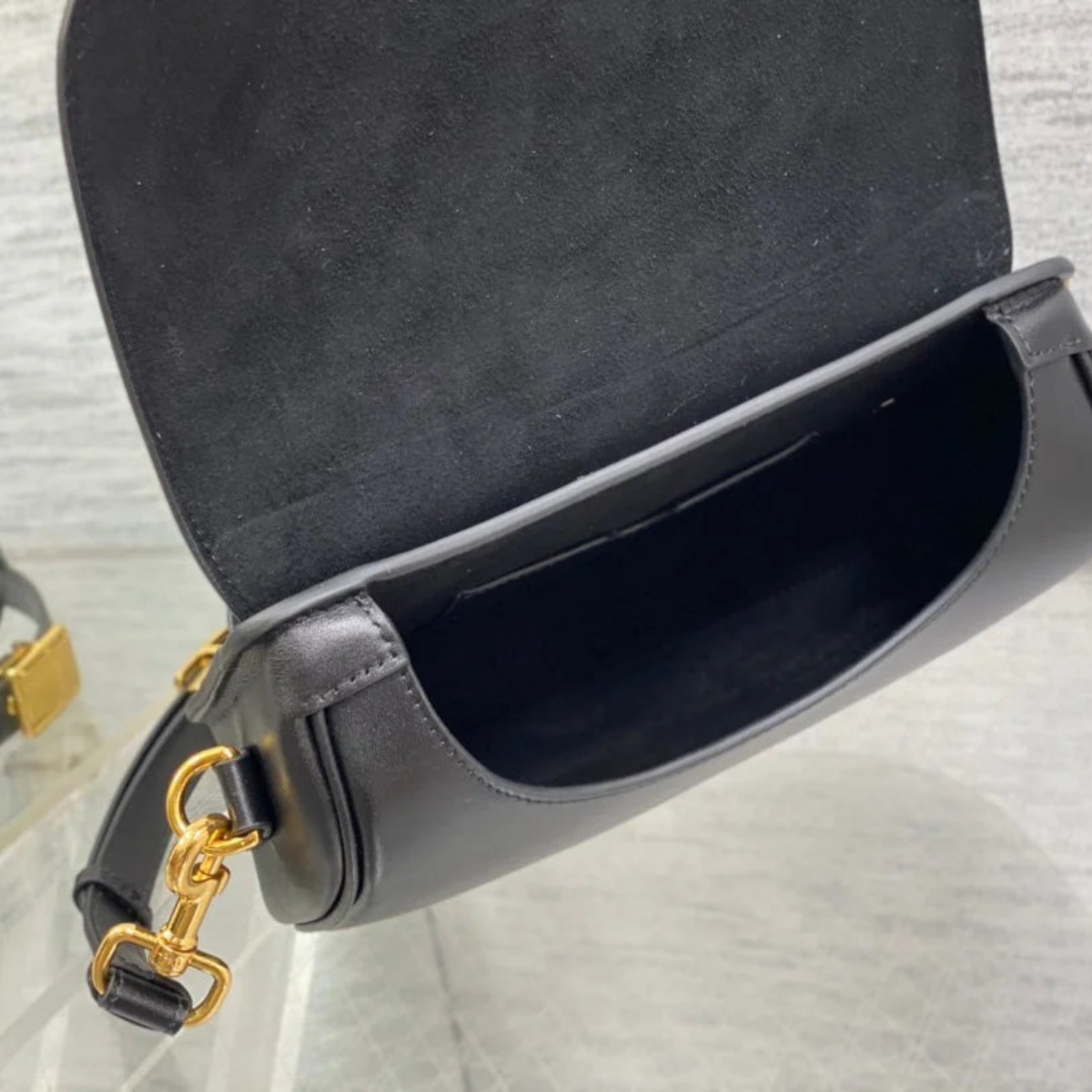 DIOR BOBBY MITTELGROSSE TASCHE MIT RIEMEN