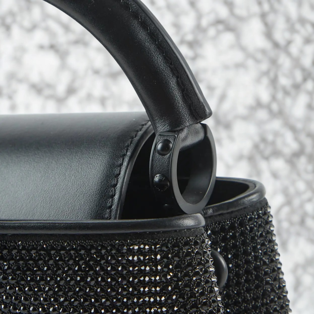 LOUIS VUITTON CAPUCINES MINI-TASCHE