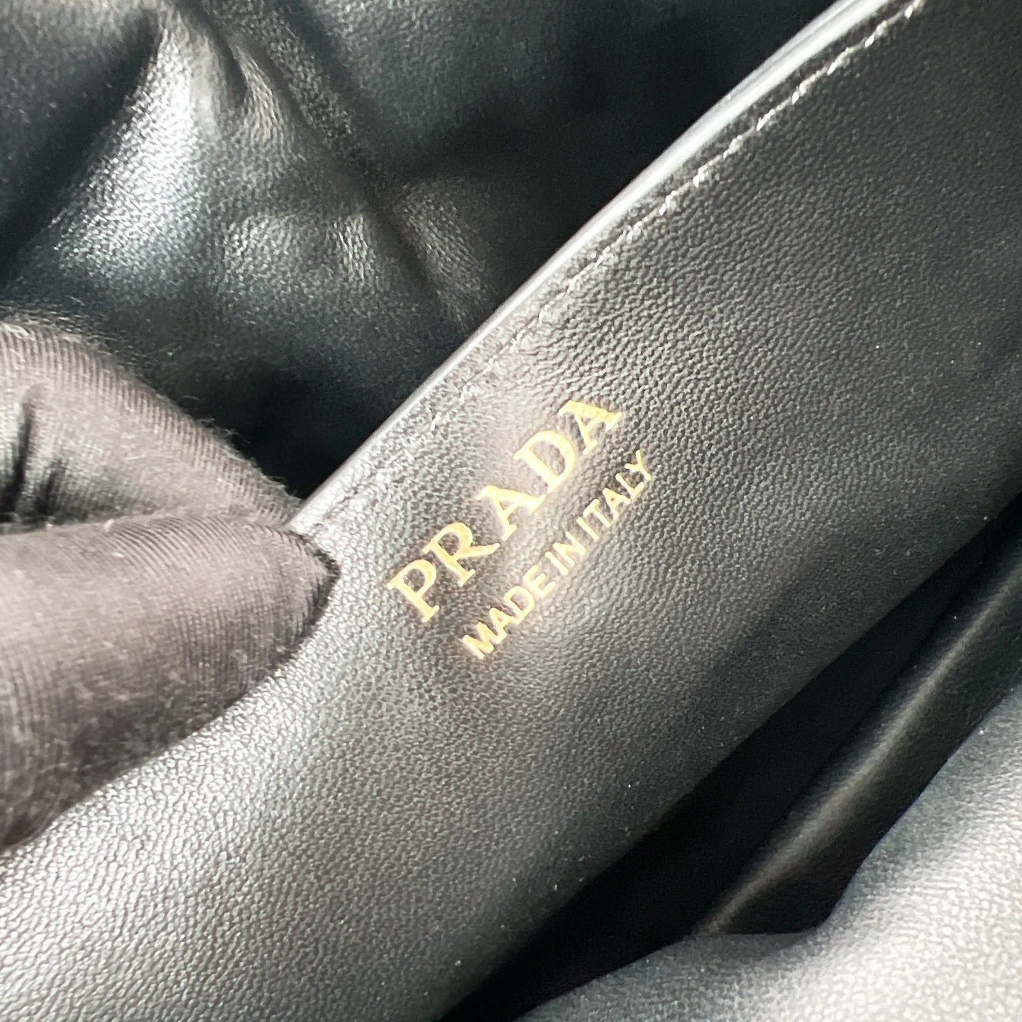 KLEINE PRADA DADA TASCHE AUS NAPPA-LEDER