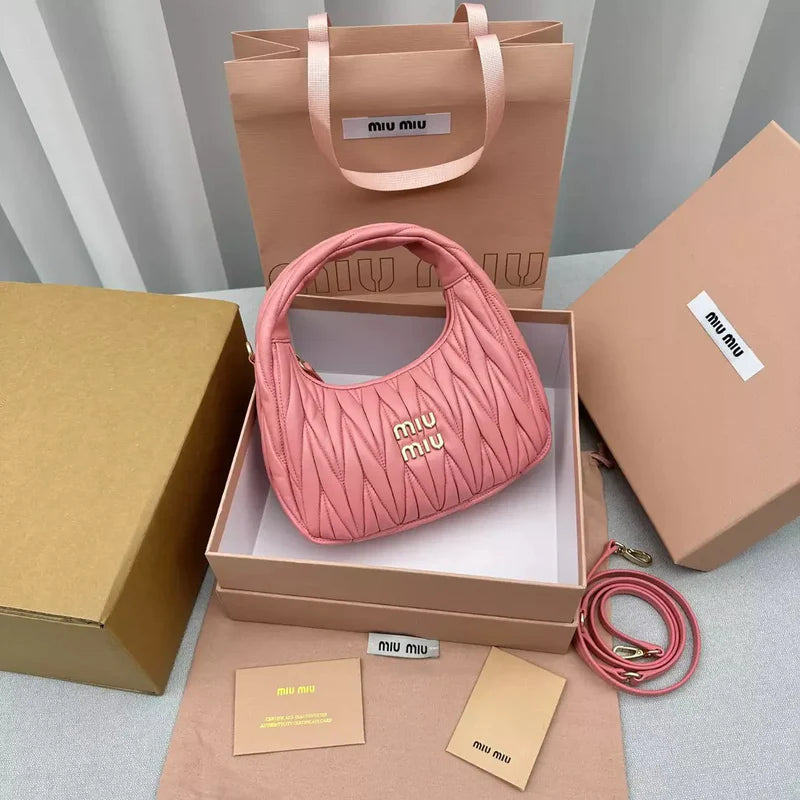 MIU MIU WANDER SCHULTERTASCHE AUS MATELASSÉ-NAPPA-LEDER
