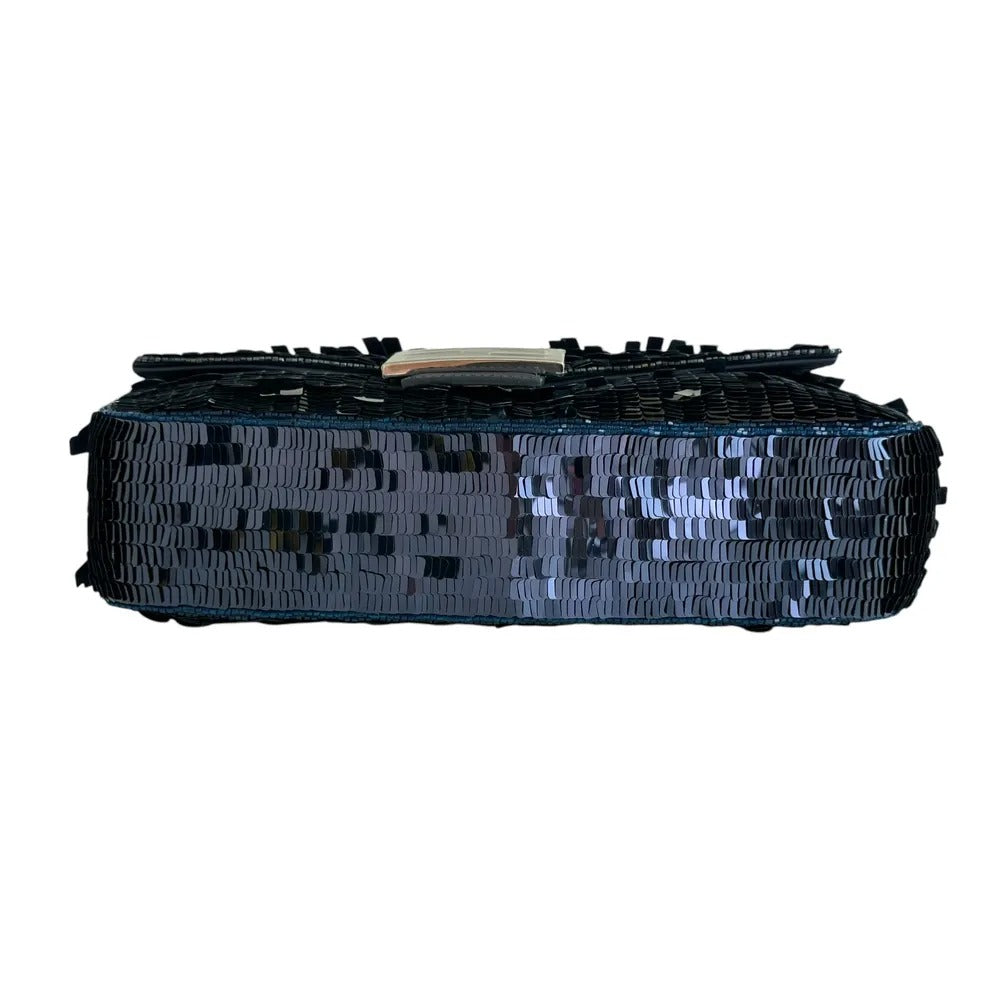 FENDI BAGUETTETASCHE AUS BLAUEN PAILLETTEN UND LEDER