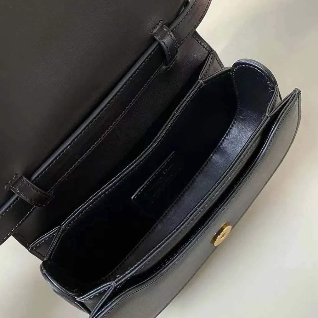 DIOR 30 MONTAIGNE AVENUE TASCHE MIT MITTLEREM GRIFF